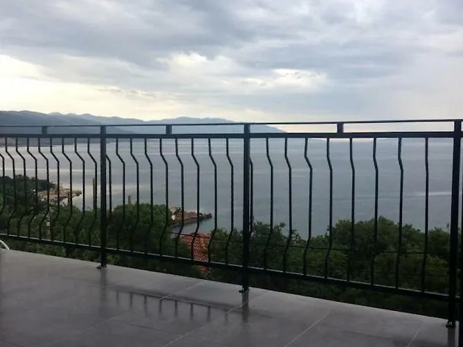 Adria 2 Novi Vinodolski